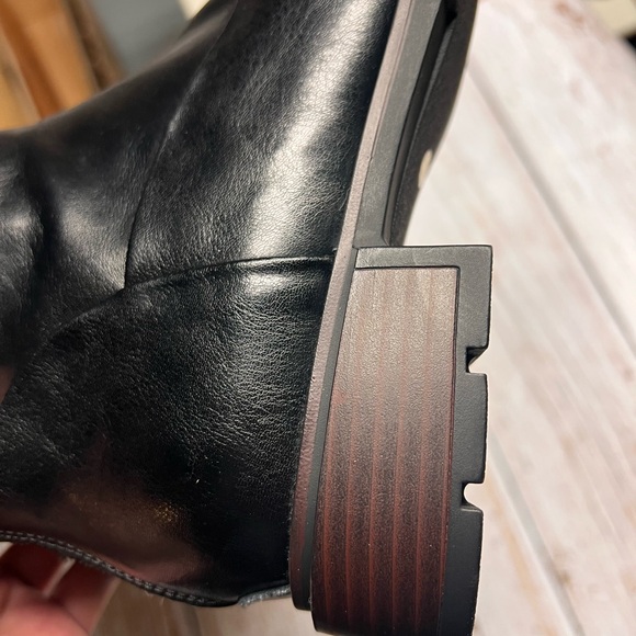 Black Leather Riding Boots - Picture 5 of 8